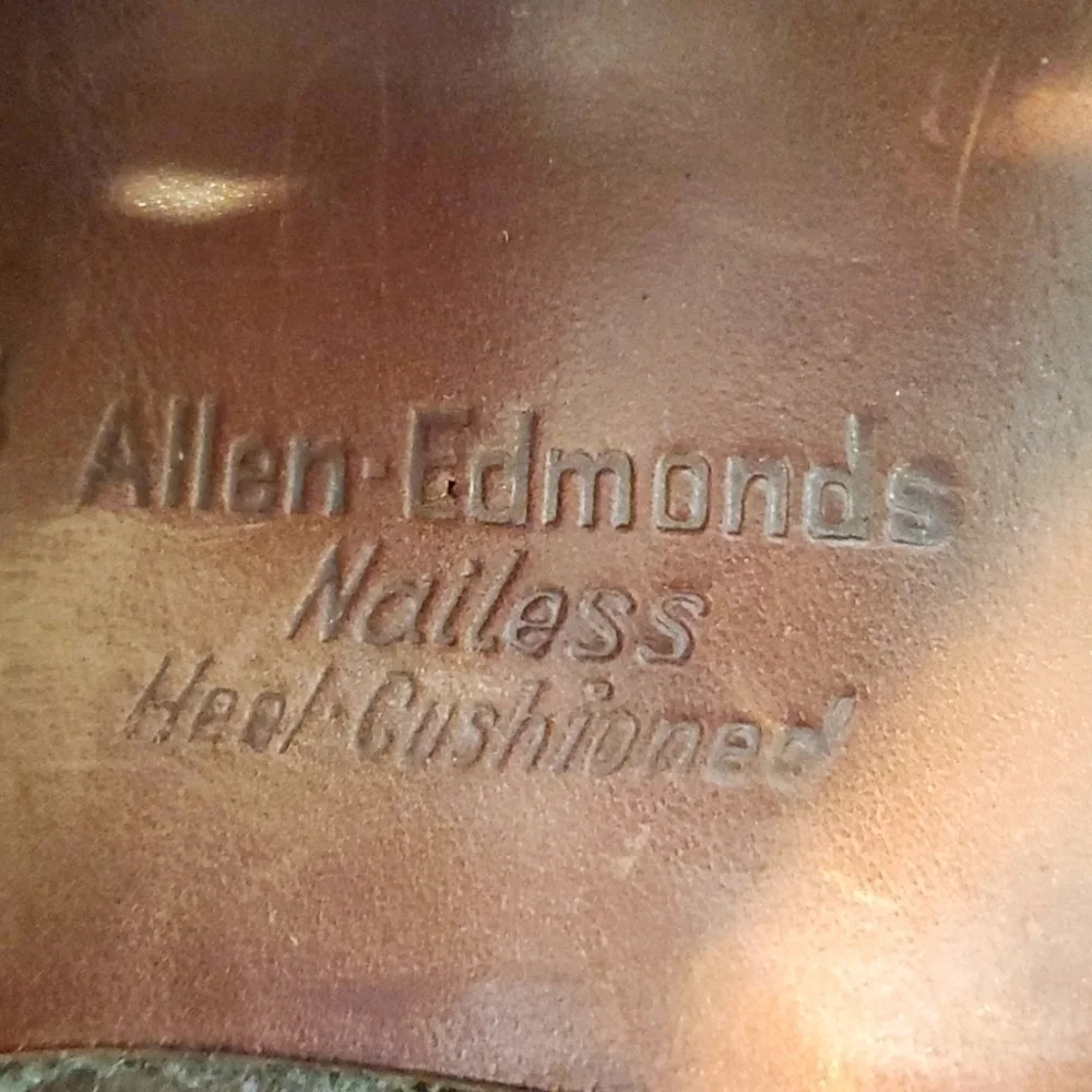 Allen Edmonds- Mens Saratoga Sharkskin Oxford Vintage Embossed RARE Sz.8.5